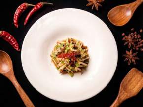 �����ʶ�˿���¾��˽��ϲ�Ʒ��